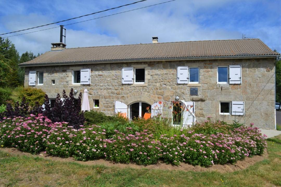 Ferme à vendre au Chambon sur Lignon