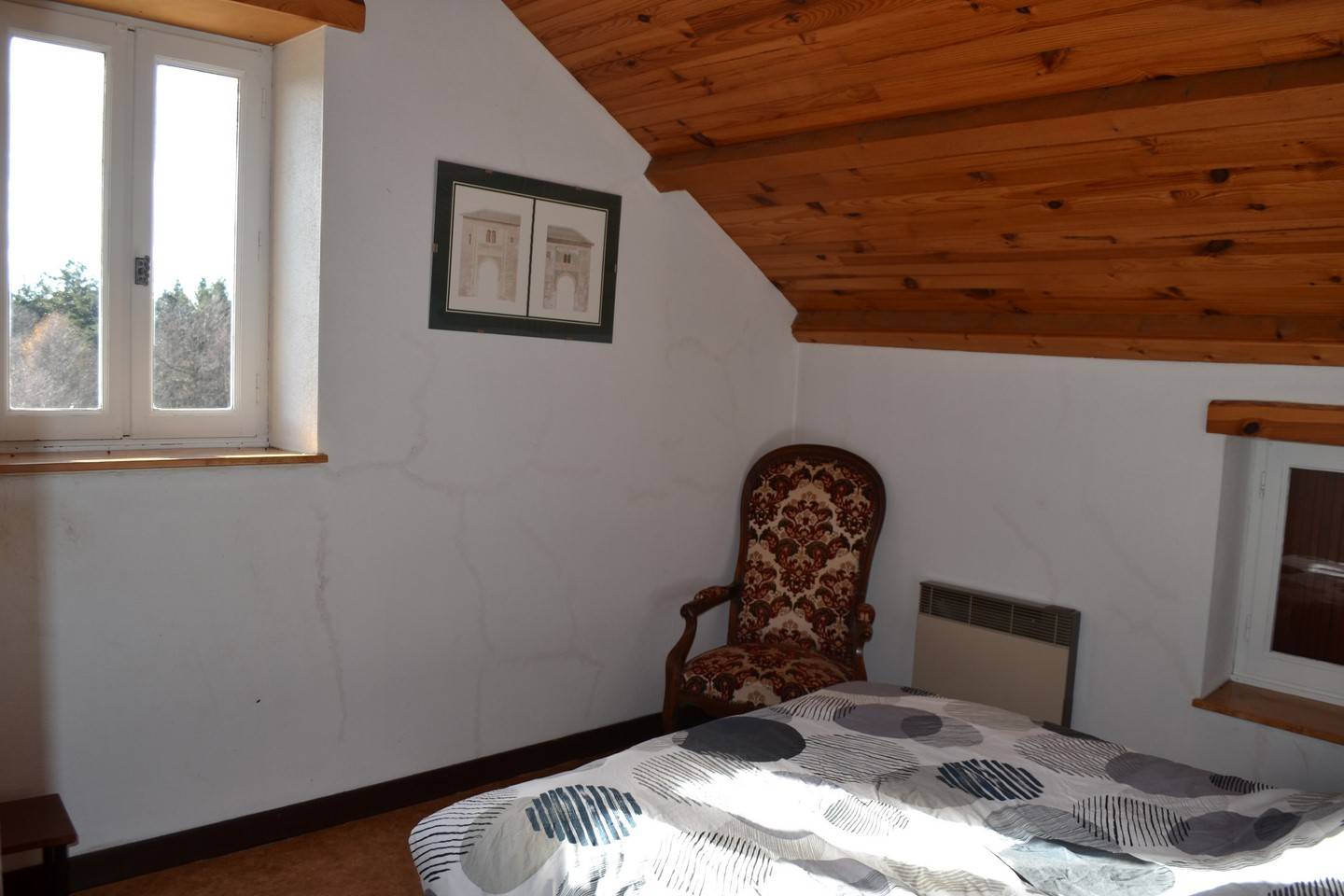 Petite maison louée meublée.