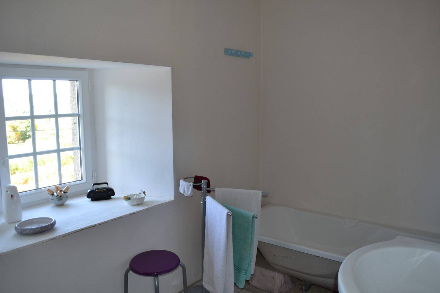 Ferme en cours de rénovation Campagne du Chambon sur Lignon  Maison T4 avec dépendances 100m²