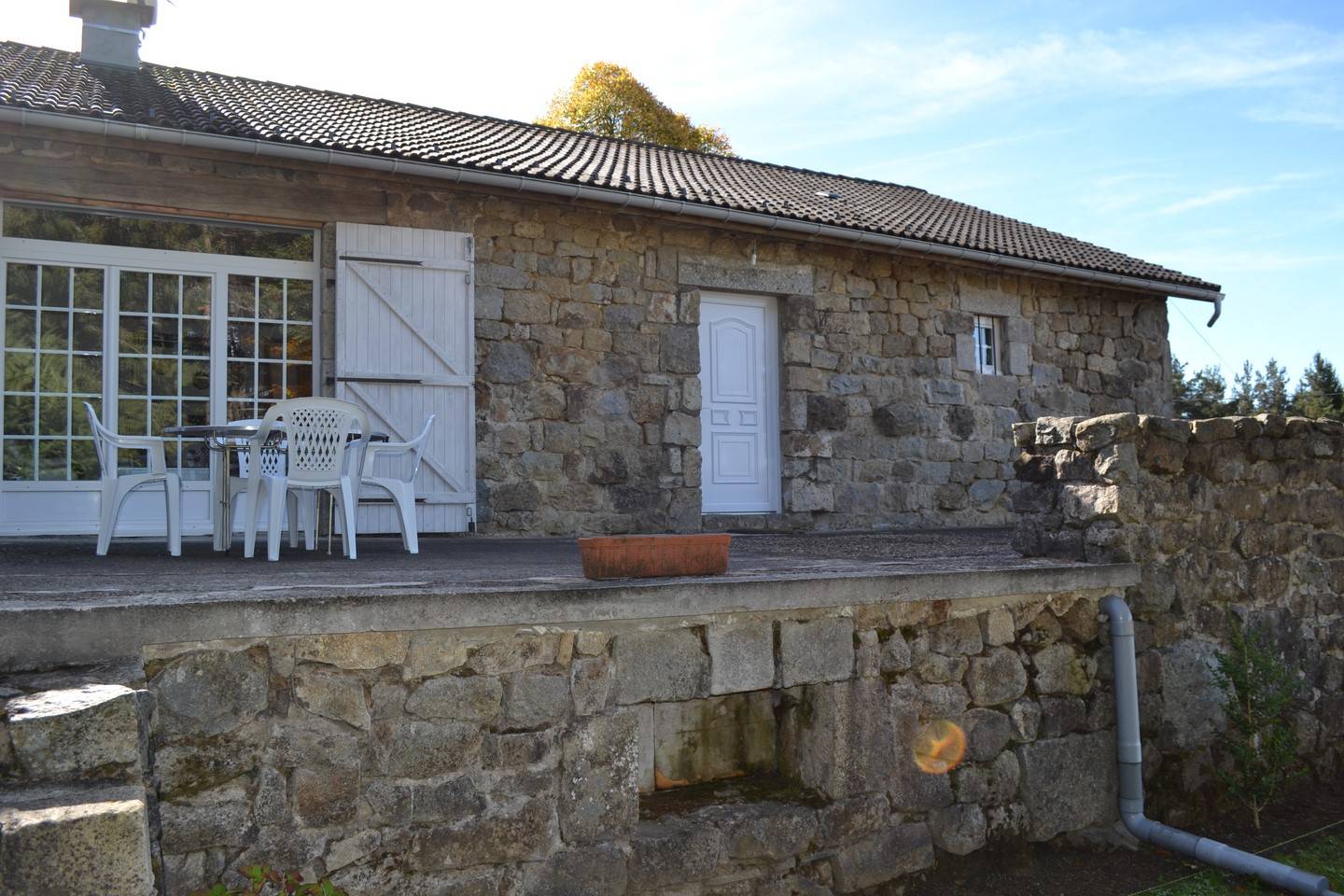Ferme en cours de rénovation Campagne du Chambon sur Lignon  Maison T4 avec dépendances 100m²