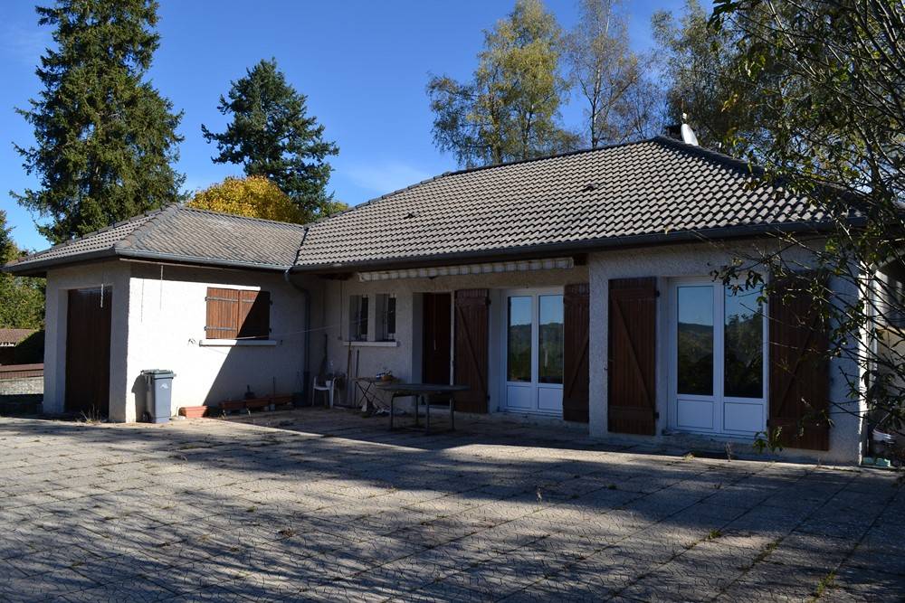 Campagne du Chambon. Villa de 81m². Vue sur le Lizieux