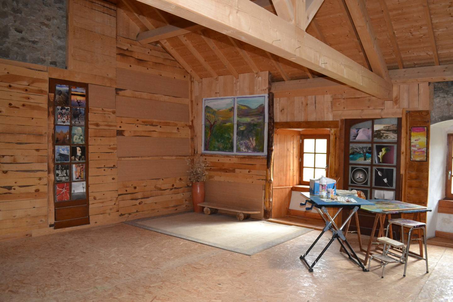 Entre Le Chambon et St Agrève, ferme rénovée. Potentiel à exploiter. Gîte. Habitable immédiatement.