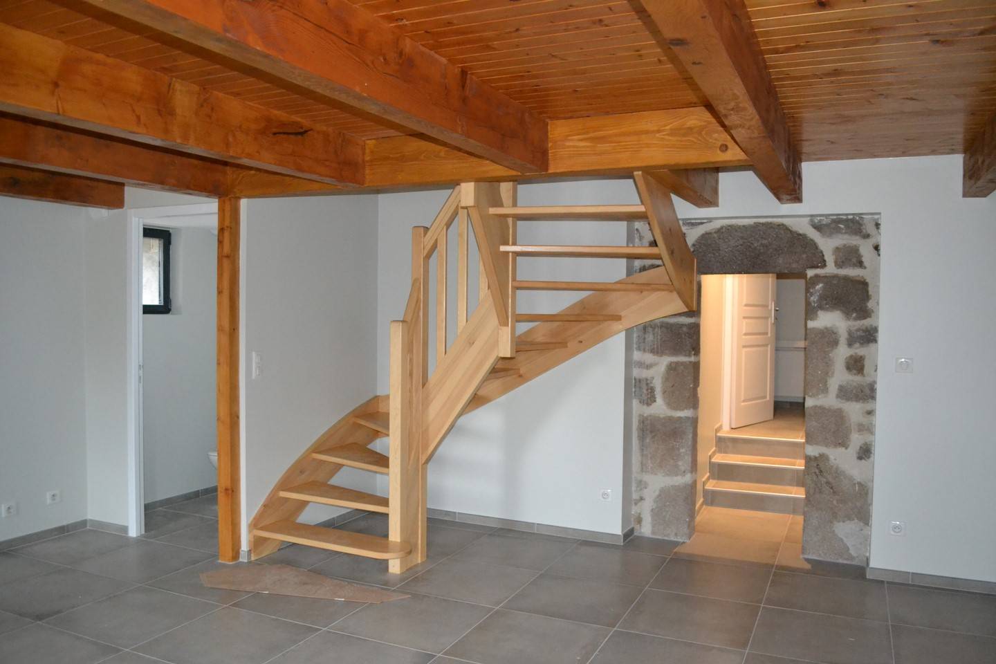 Maison avec 3 chambres en pleine campagne de St Jean Roure