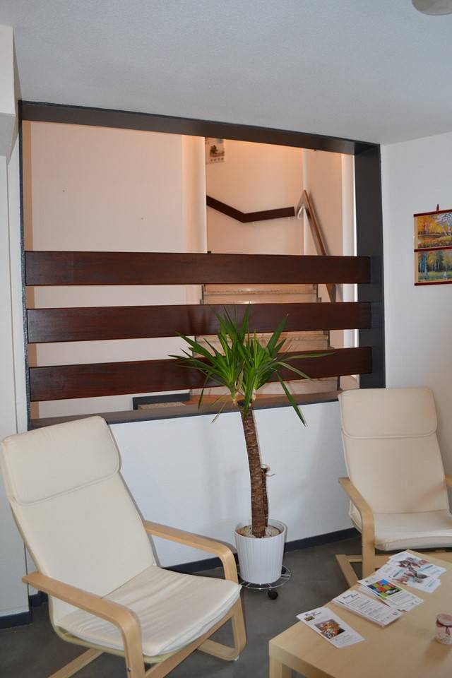 Fay sur Lignon. Centre village. Résidence service, 15 appartements. Garages