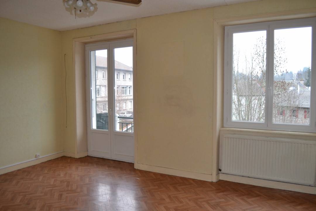 Appartement proche centre ville avec balcon au Chambon sur Lignon