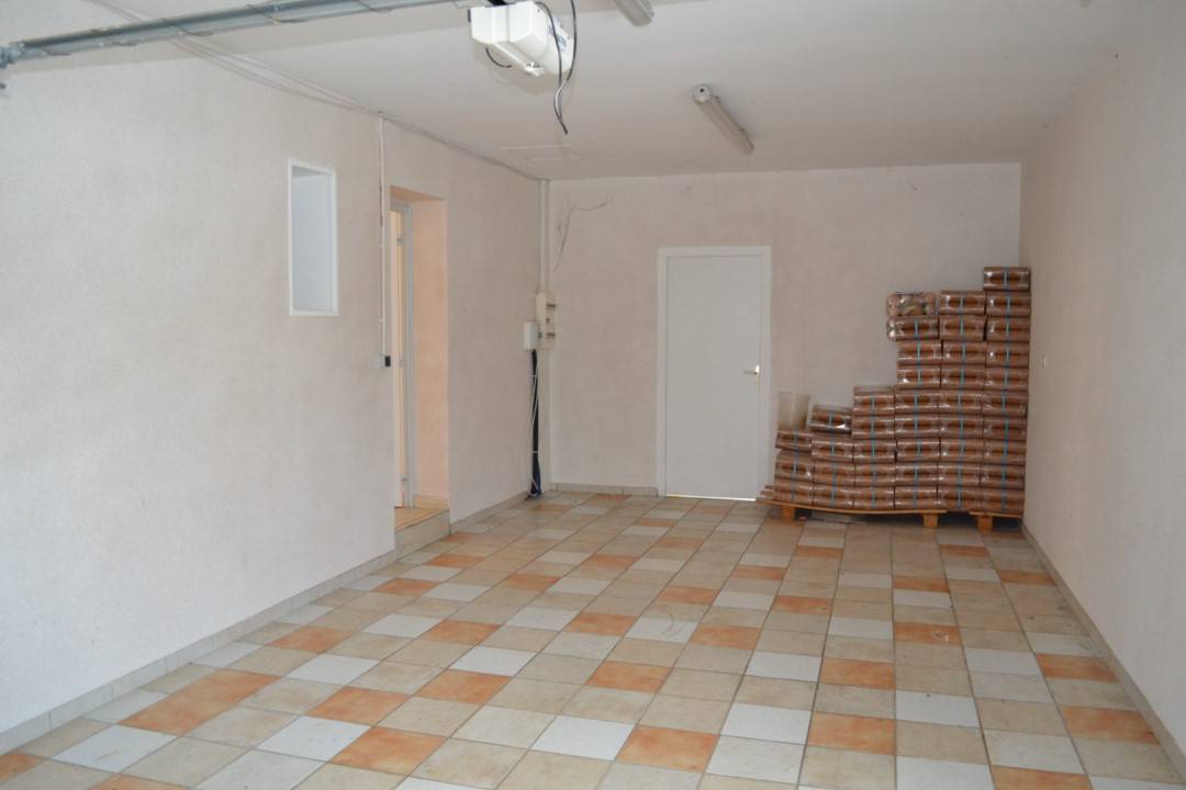 Villa de plain pied à Mars. 2000m² de terrain