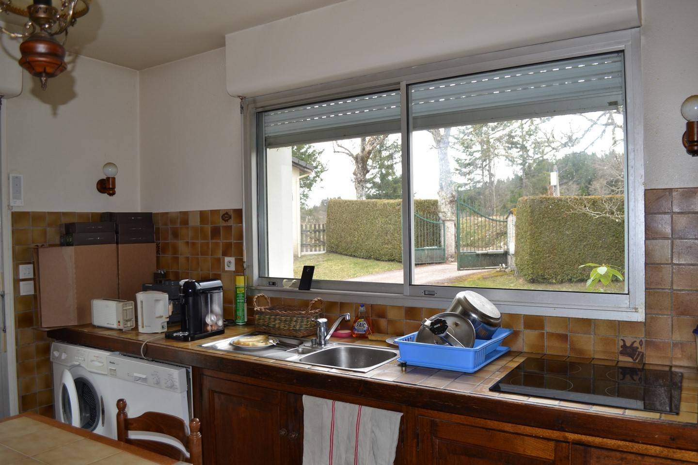 3km du Chambon sur Lignon. Environnement agréable. 4300m² de terrain.