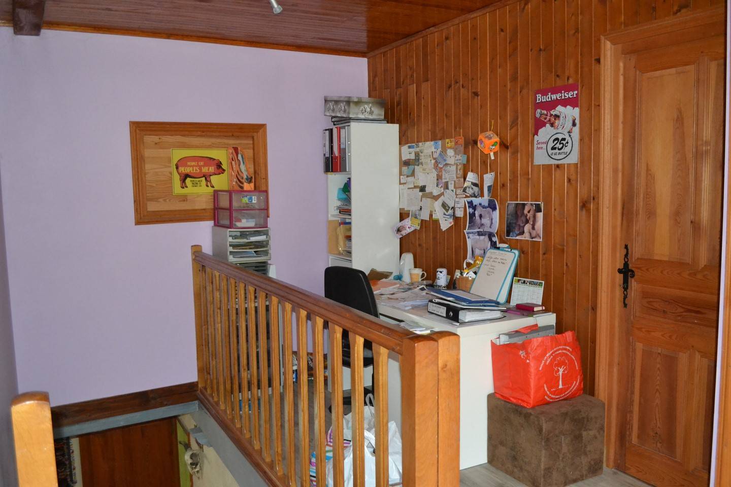 Campagne de St Jeures. Couverture Lauzes. 2500m² de terrain attenant