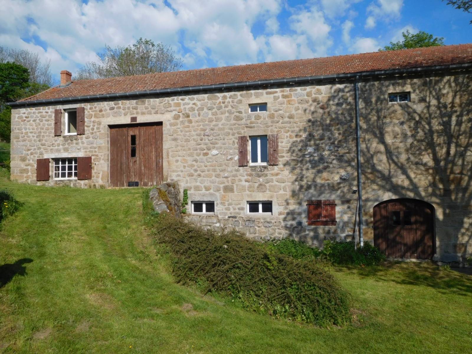 Ferme dans un hameau isolé à Mars