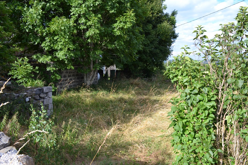 A rénover. Vue. Calme. 3 chambres. Mars