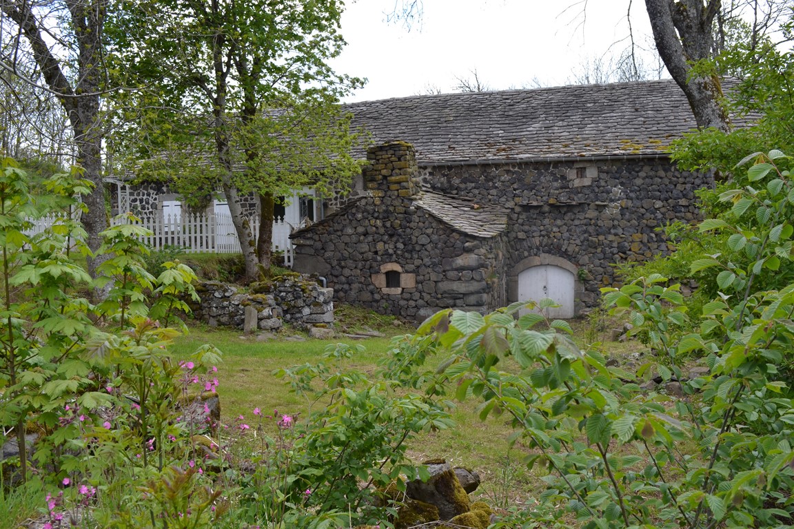 Ferme rénovée T8 sur Mars
