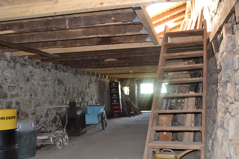 Ferme T6 Fay sur Lignon En campagne. Cachet. Exposition sud.  Ferme 6 Fay sur Lignon En campagne. Cachet. Exposition sud.
