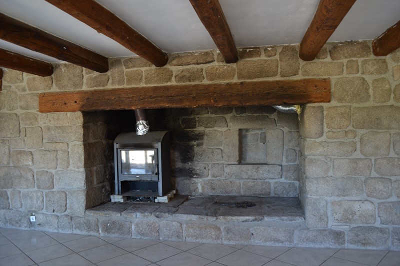 Maison de campagne LE CHAMBON SUR LIGNON Exposition Sud - fort potentiel  Maison de campagne LE CHAMBON SUR LIGNON Environnement calme  Exposition Sud - fort potentiel