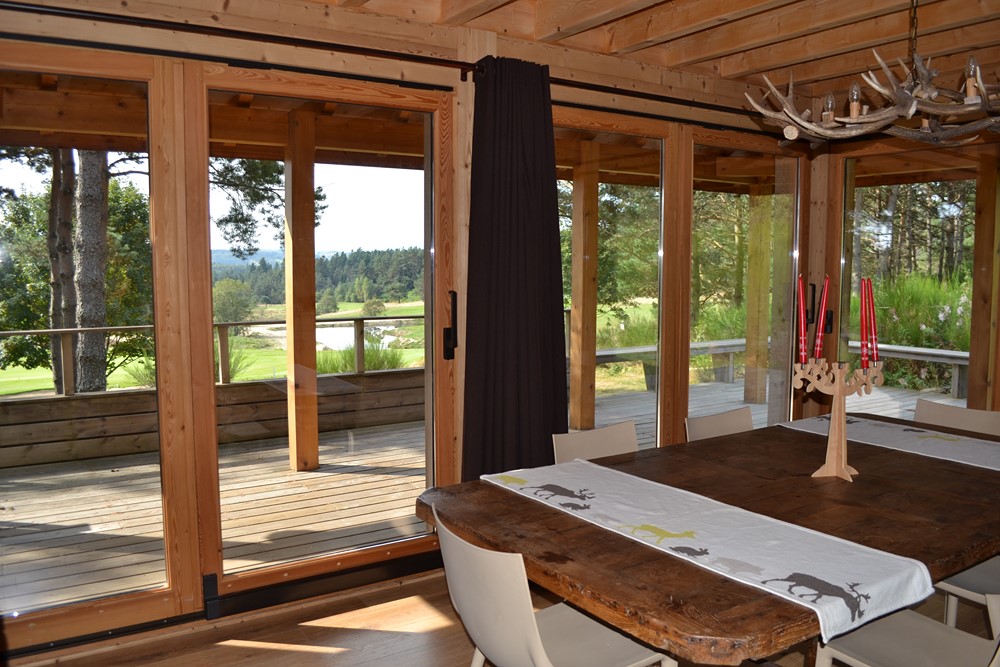 CHALET T3 Le Chambon sur Lignon Lumineux, proche du Golf. Construction récente. Vue.
