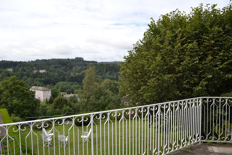 Appartement T3 Le Chambon sur Lignon  Terrasse exposée sud avec vue sur le Lignon Appartement 3 Le Chambon sur Lignon  Centre Ville Terrasse exposée sud avec vue sur le Lignon