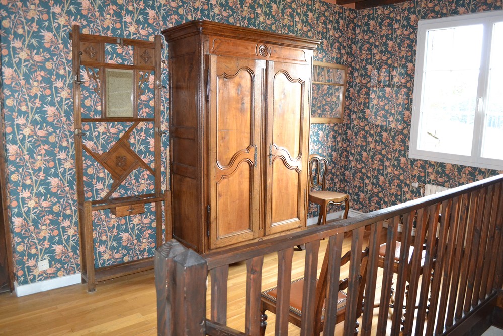 Maison individuelle T6 TENCE Maison individuelle 6 TENCE