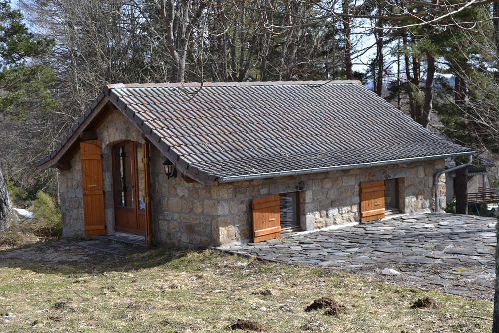 Campagne de Tence et Le Chambon Lumineuse, calme, confortable Campagne de Tence et Le Chambon Lumineuse, calme, confortable