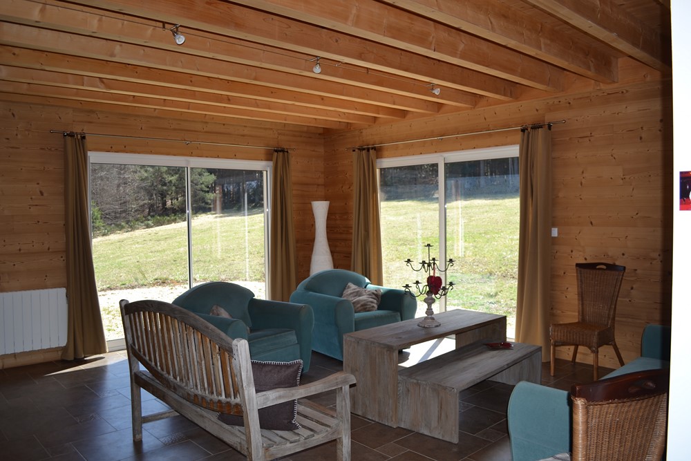 CHALET Le Chambon sur Lignon Belle qualité de prestation. Lumineux et spacieux