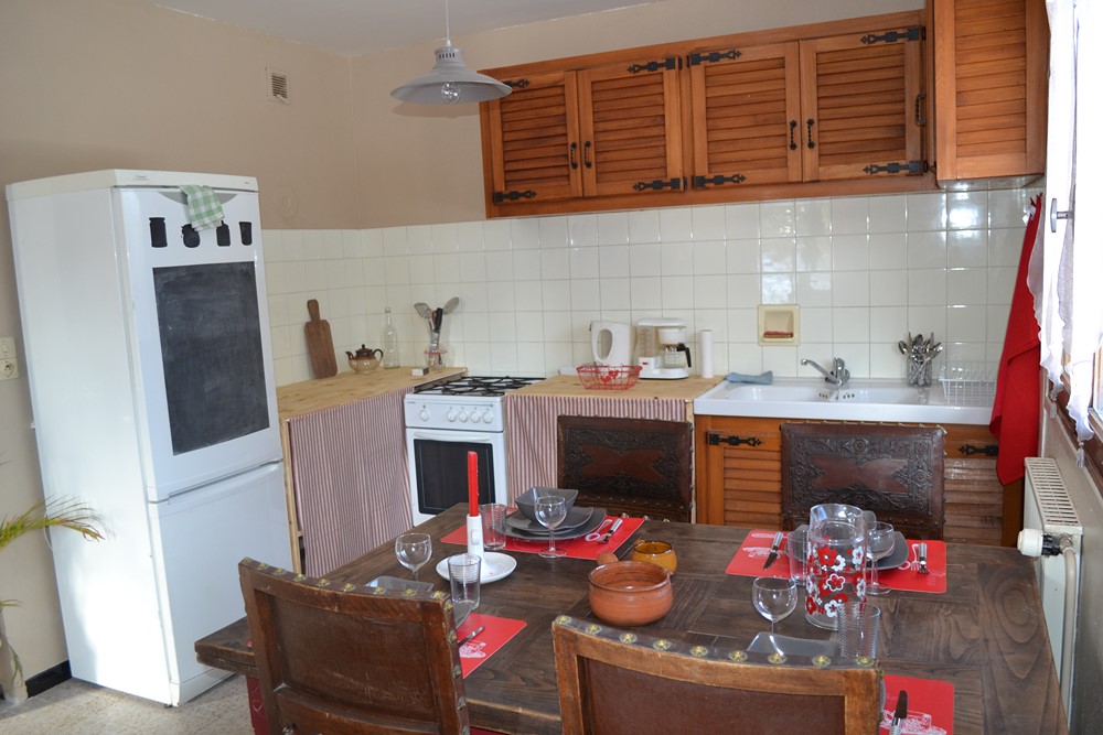 Appartement Rez de chaussée, proche centre village. Jardin