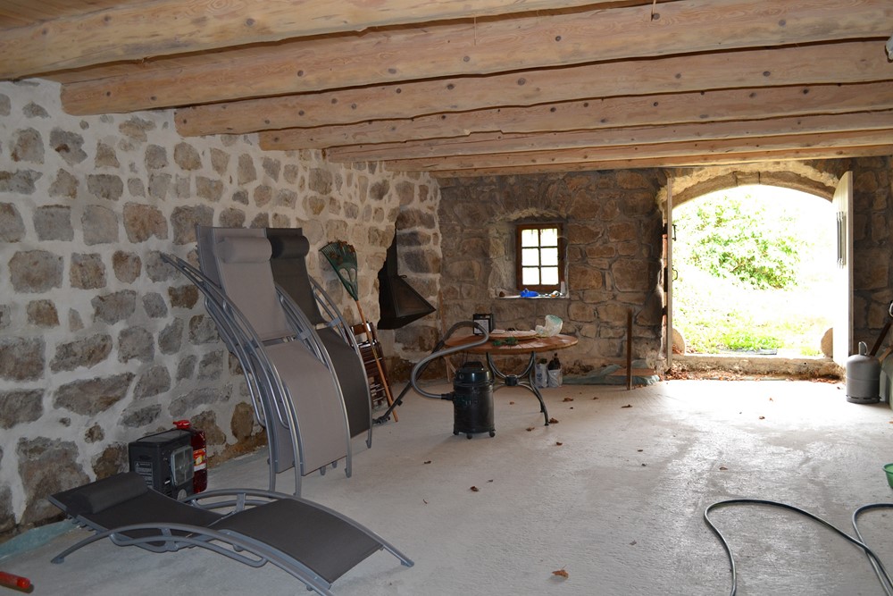 Maison de campagne T4 Campagne de St Jeures Carré d'habitation rénové sur parc de 4 Ha