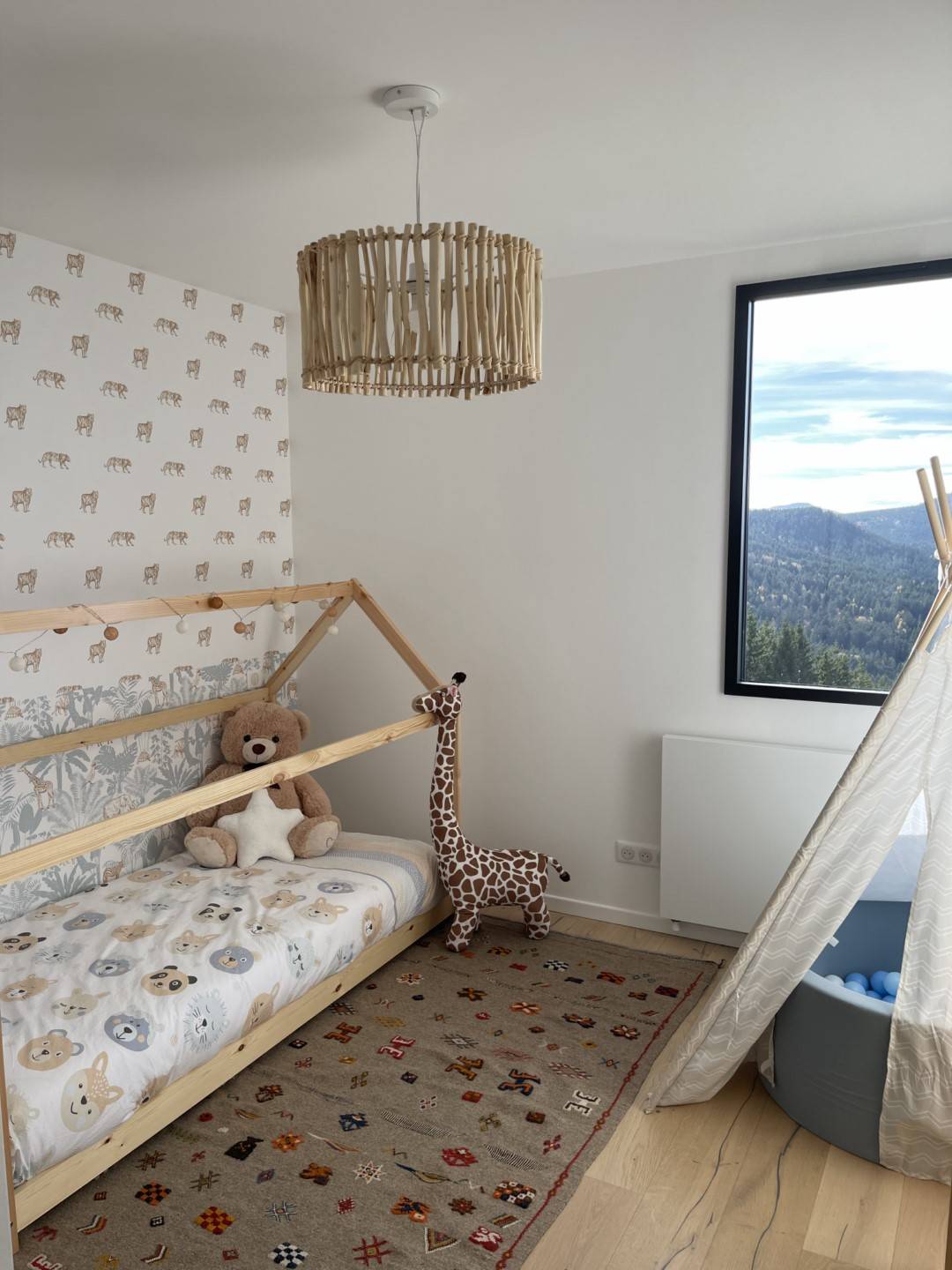 Propriété de 2020 contemporaine avec vue à Queyrières