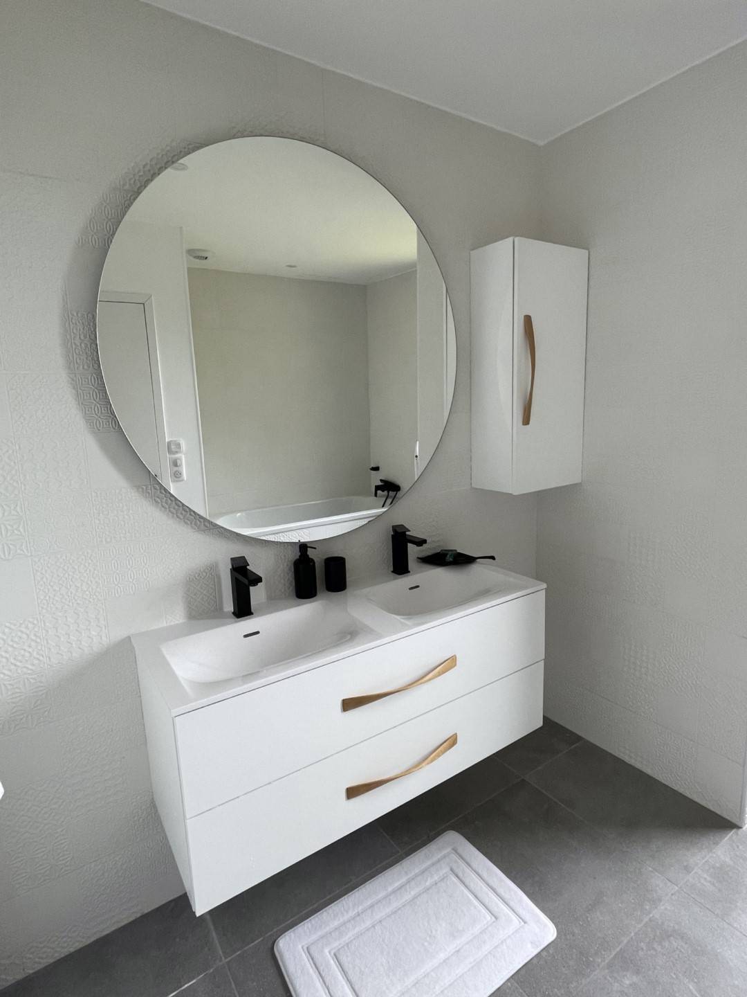 Propriété de 2020 contemporaine avec vue à Queyrières