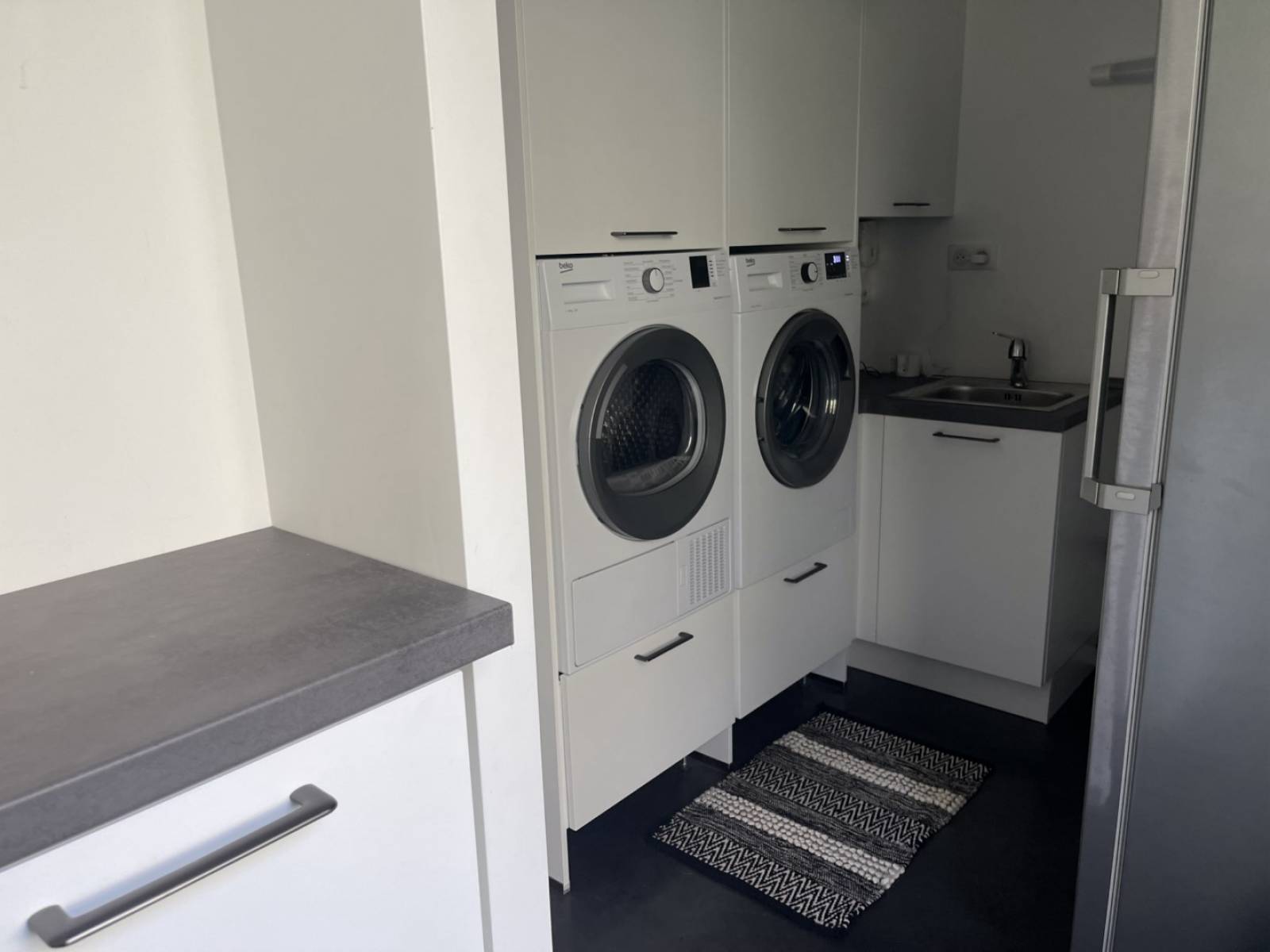 Propriété de 2020 contemporaine avec vue à Queyrières