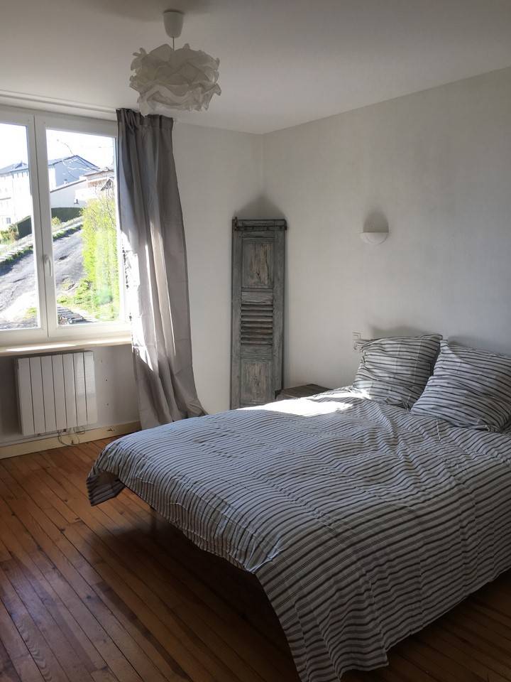 Appartement T3 avec terrasse.