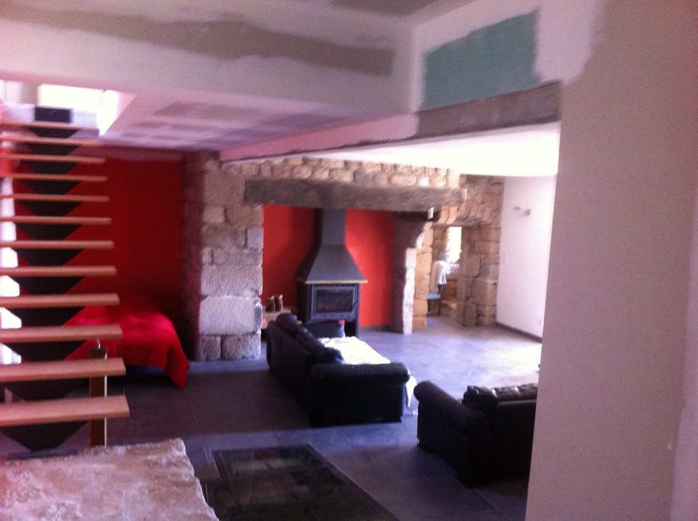 Ancienne ferme St Agrève Au sommet du Chiniac. Vue imprenable. Cachet et confort.