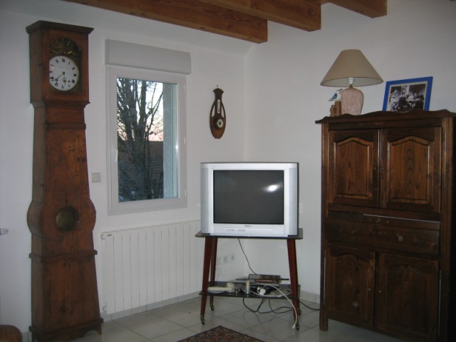 Appartement T4 St Romain Le Désert Ancienne école communale location meublée