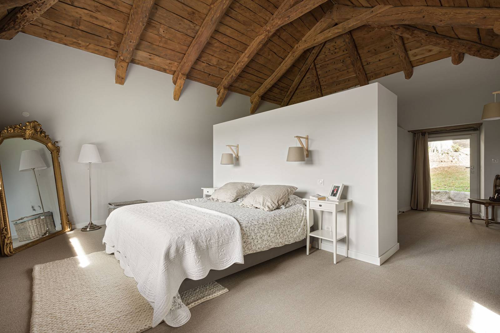 Propriété en pleine campagne, environnement exceptionnel au Chambon sur Lignon