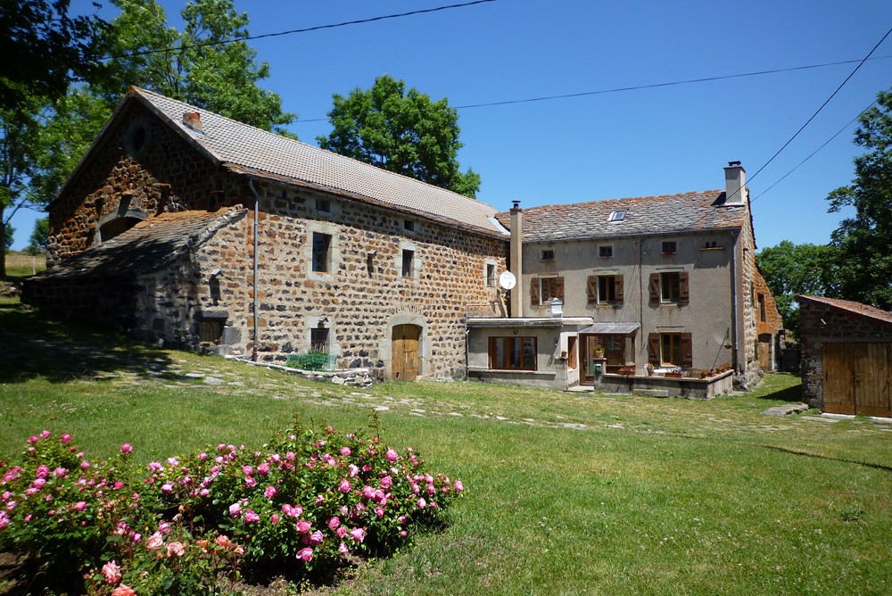 Ferme rénovée Fay sur Lignon Ferme rénovée avec superbe environnement