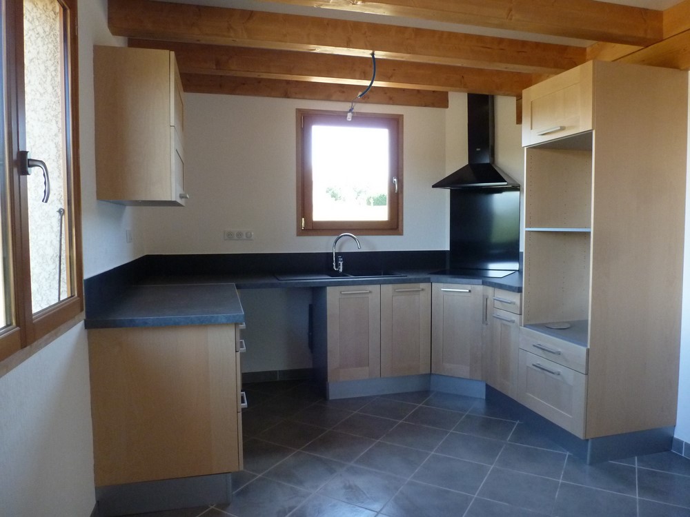 MAISON T4 Le Mazet St Voy Neuf. Lumineux. Terrain.