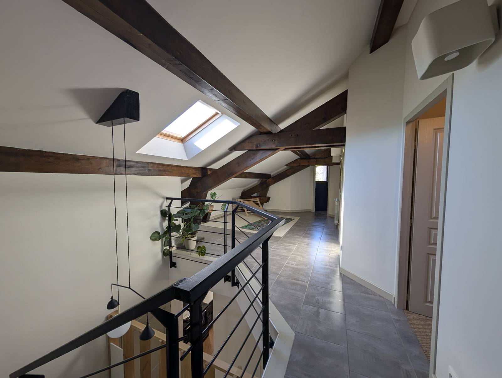 Maison de 2004 sur 1350 m² de terrain, proche du centre village de Saint Agrève