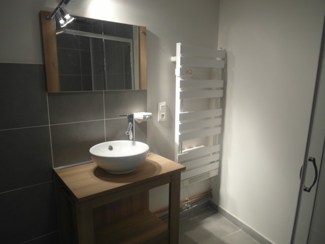 Appartement T2 Le Chambon sur Lignon Coquet. RDC. Jardin