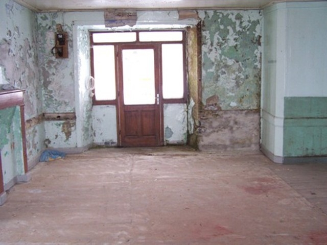 Maison de village T5 LES ESTABLES Ancien Hôtel à restaurer