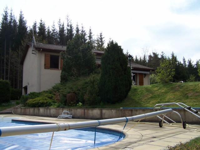 Villas T3 LE CHAMBON SUR LIGNON Villa avec piscine Villas 3 LE CHAMBON SUR LIGNON Haute Loire Villa avec piscine