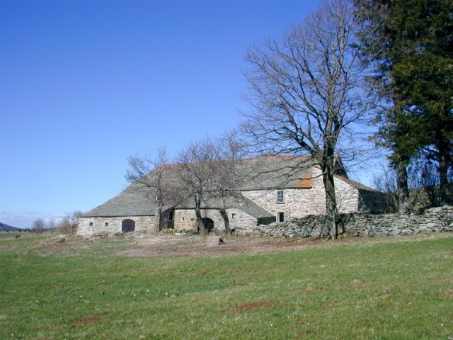 Moins d'un hectare T3 VENDU  VENDU   VENDU Label fondation du patrimoine