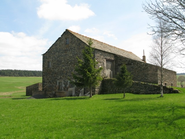 Moins d'un hectare T4 SECTEUR DE FAY/LIGNON  Ferme typique du Plateau du Mézenc Moins d'un hectare 4 SECTEUR DE FAY/LIGNON  Haute-Loire Plateau du Mézenc Ferme typique du Plateau du Mézenc