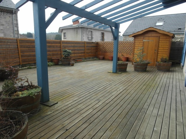 Appartement T4 LE CHAMBON SUR LIGNON CENTRE Appartement centre village avec grande terrasse