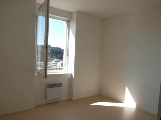 Appartement T2 Le Chambon sur Lignon centre Vue sur le Lignon