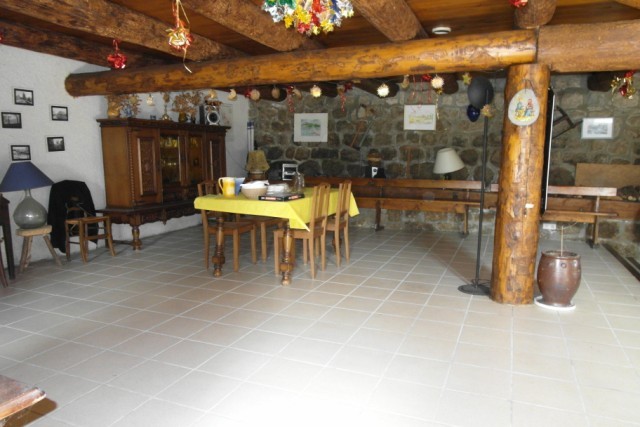 Ferme rénovée T7 Campagne de Tence   Ferme rénovée 7 Campagne de Tence   VENDU