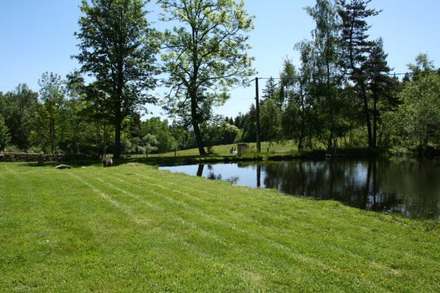 Ferme VENDU    Ferme avec 7 hectares Ferme en partie rénovée sur 7 hectares avec potentiel complémentaire Ferme VENDU    Ferme avec 7 hectares Campagne de Tence Ferme en partie rénovée sur 7 hectares avec potentiel complémentaire