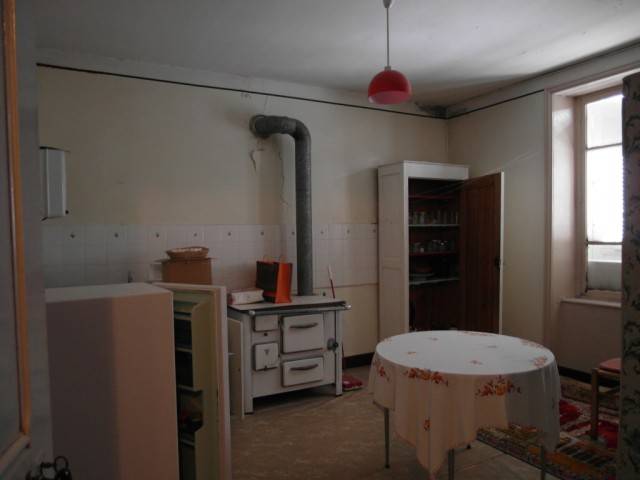 Maison de village T8 Le Chambon sur Lignon centre Maison de village 8 Le Chambon sur Lignon centre
