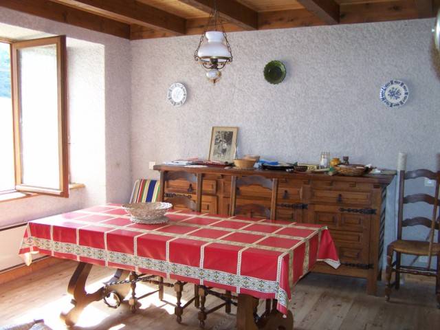 Moins d'un hectare T5 LE CHAMBON SUR LIGNON EXCLUSIVITE ! Unique, à saisir Moins d'un hectare 5 LE CHAMBON SUR LIGNON EXCLUSIVITE ! Haute-Loire Unique, à saisir