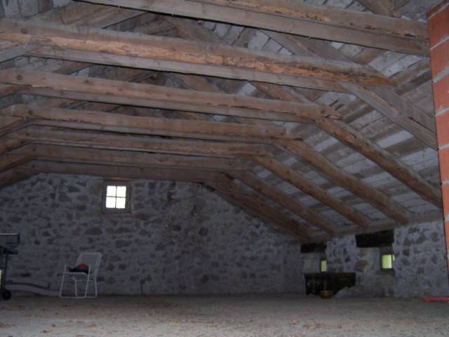 Moins d'un hectare T5 LE CHAMBON SUR LIGNON EXCLUSIVITE ! Unique, à saisir Moins d'un hectare 5 LE CHAMBON SUR LIGNON EXCLUSIVITE ! Haute-Loire Unique, à saisir