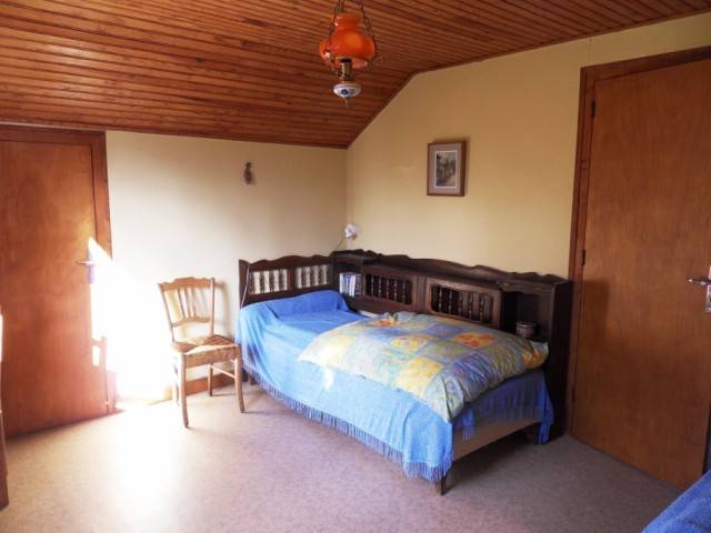 Maison individuelle Le Chambon sur Lignon Villa à rafraichir sur 2.5ha de bois et prés Maison individuelle Le Chambon sur Lignon Villa à rafraichir sur 2.5ha de bois et prés