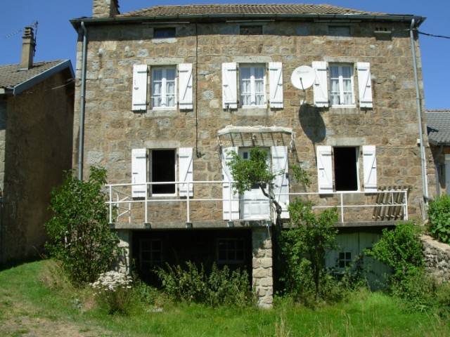 Vente ferme à rénover au calme Mazet-Saint-Voy