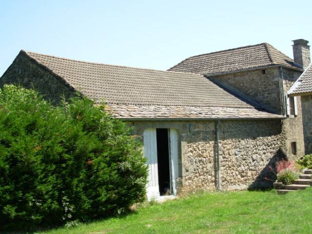Ferme de hameau Campagne de St Agrève Potentiel intéressant, charmant carré d'habitation Ferme de hameau Campagne de St Agrève Potentiel intéressant, charmant carré d'habitation