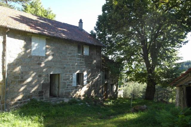 Ferme Campagne de Devesset 9 Hectares Ferme Campagne de Devesset Ardèche 9 Hectares